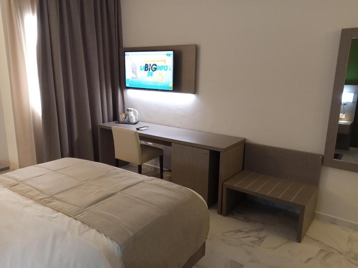 Merina Hotel Yaoundé Eksteriør billede
