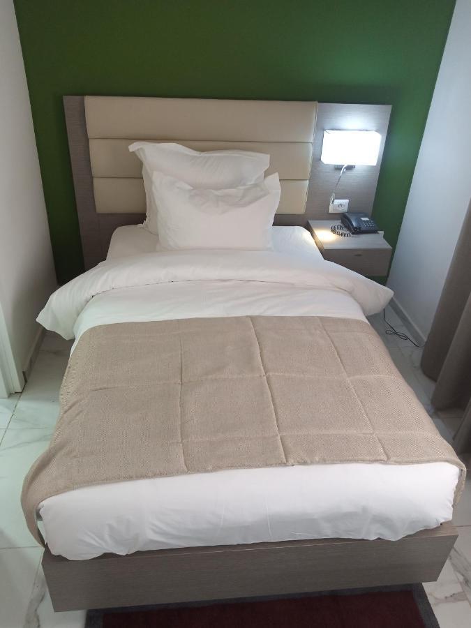 Merina Hotel Yaoundé Eksteriør billede