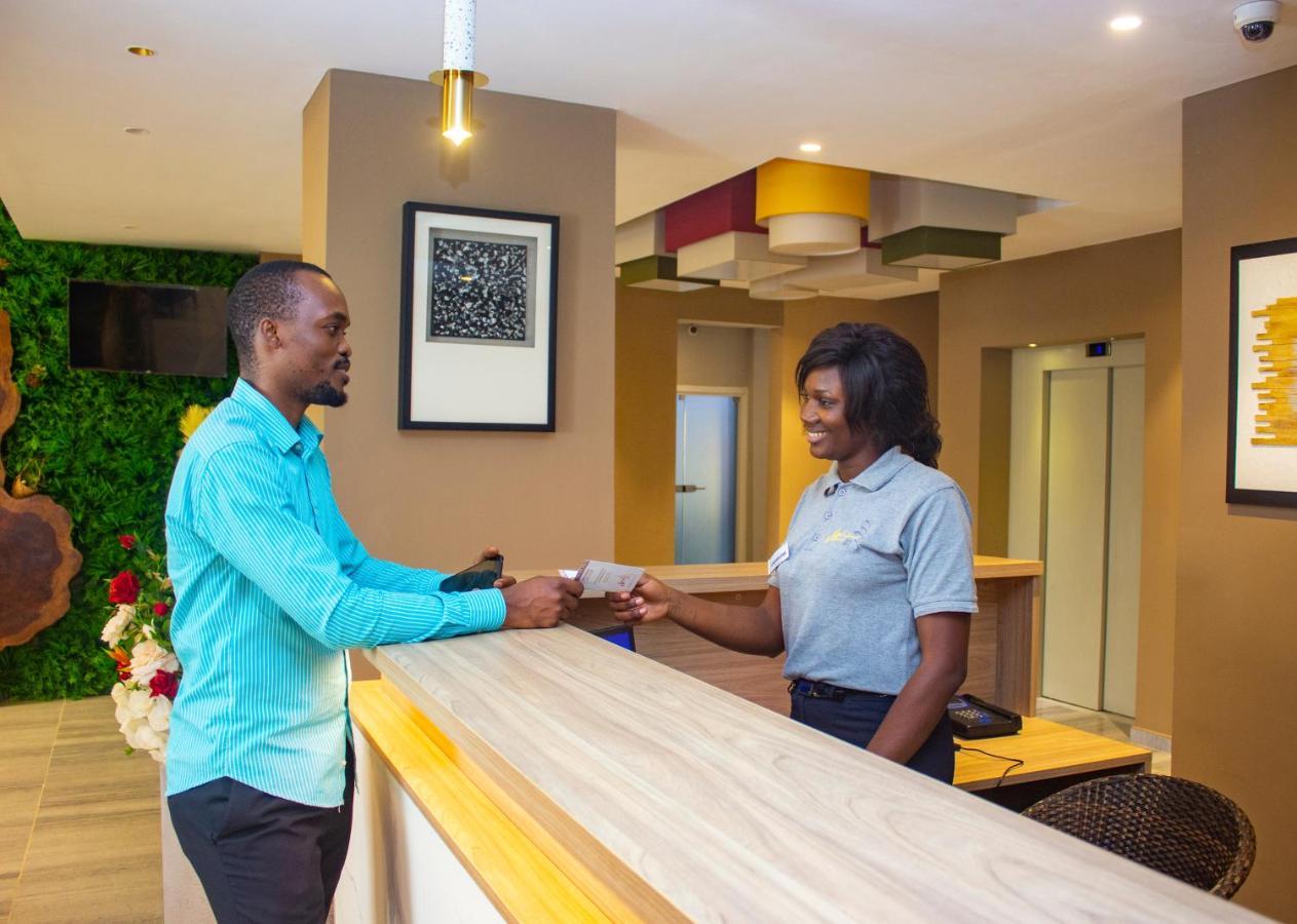 Merina Hotel Yaoundé Eksteriør billede