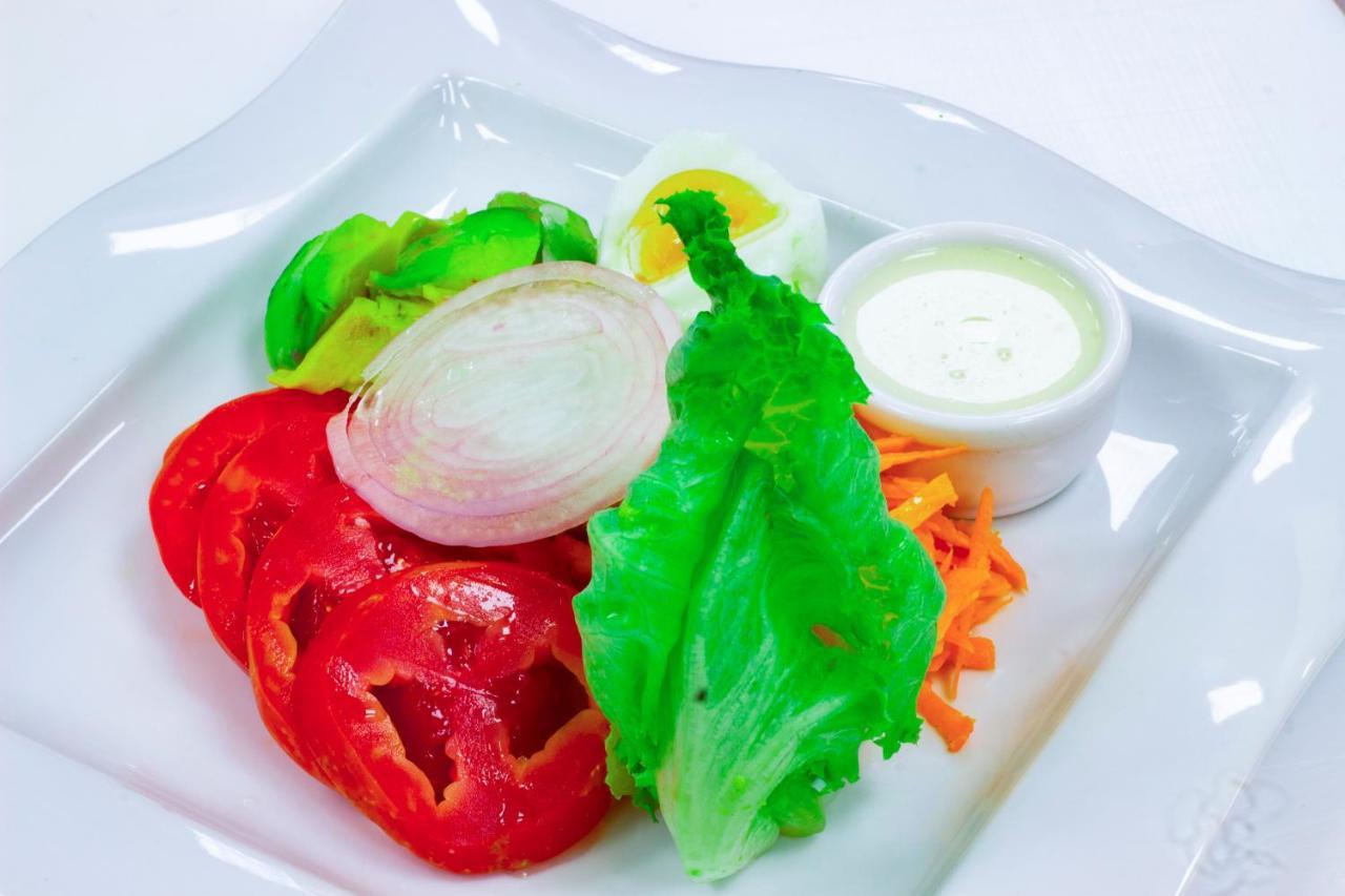Merina Hotel Yaoundé Eksteriør billede