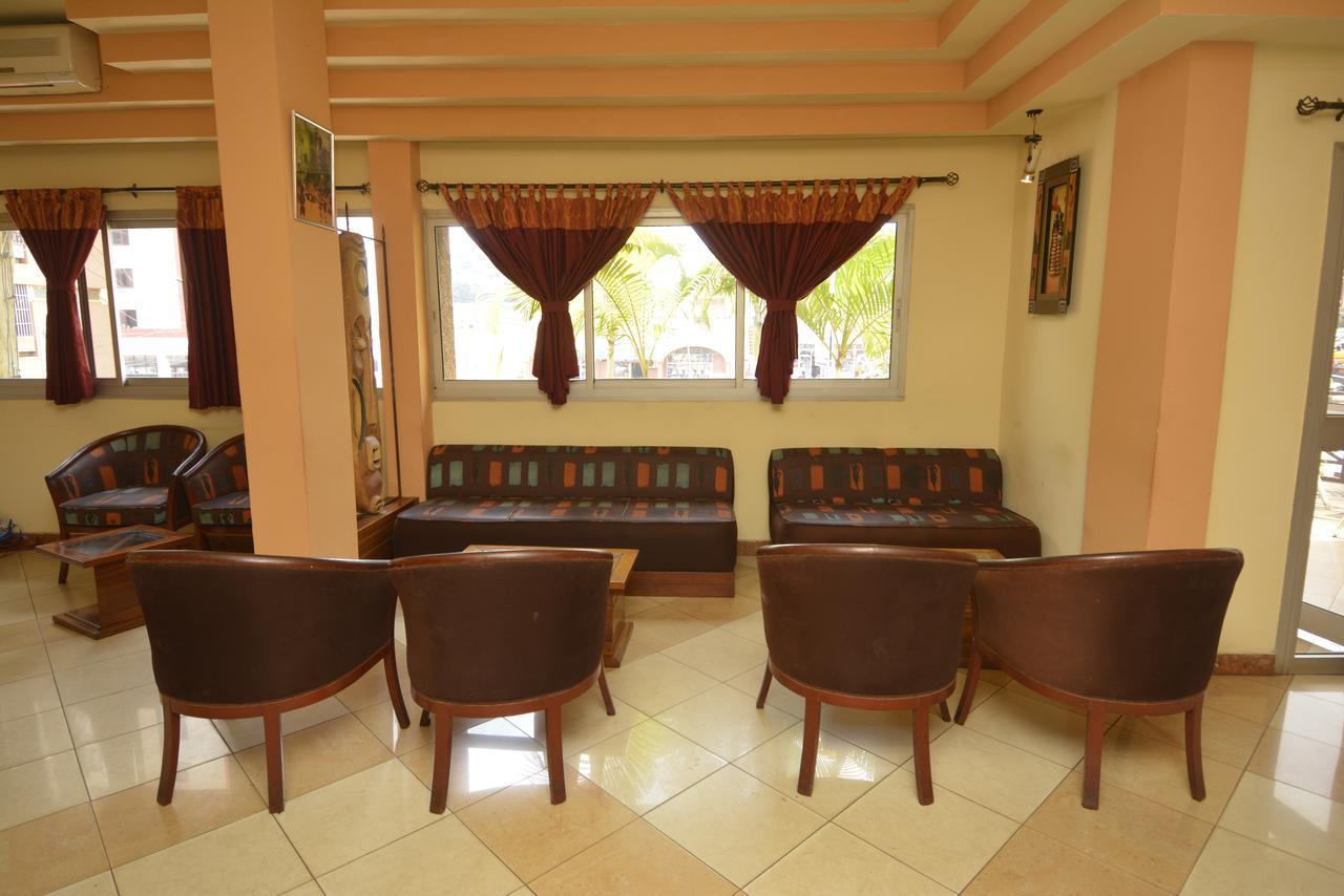 Merina Hotel Yaoundé Eksteriør billede