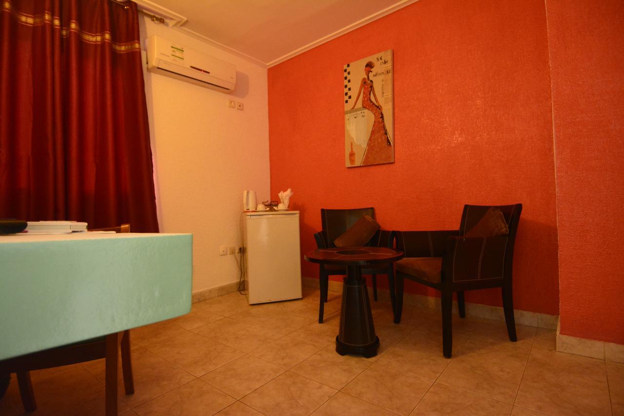 Merina Hotel Yaoundé Eksteriør billede